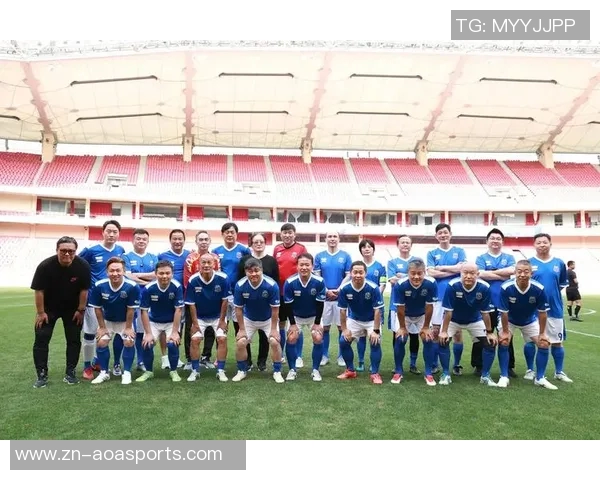 足球队的标准人数是多少以及替补球员的角色和重要性分析